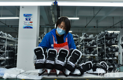 河北張家口 冰雪產(chǎn)業(yè)落地生根，戶外用品銷售迎發(fā)展新機(jī)